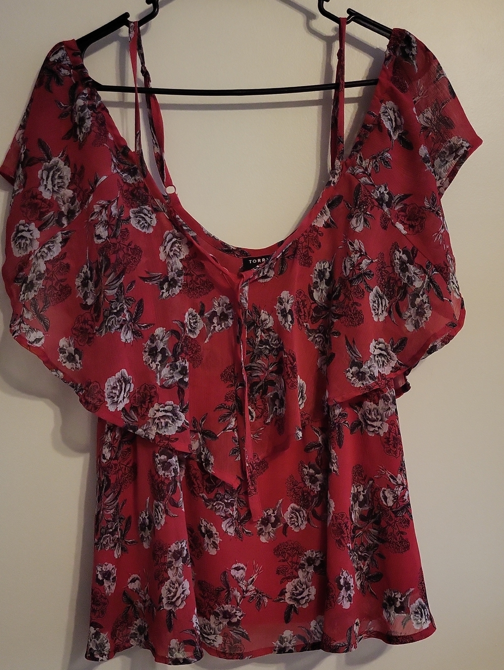 torrid  00 Red Floral Ruffle Cold-Shoulder Cami